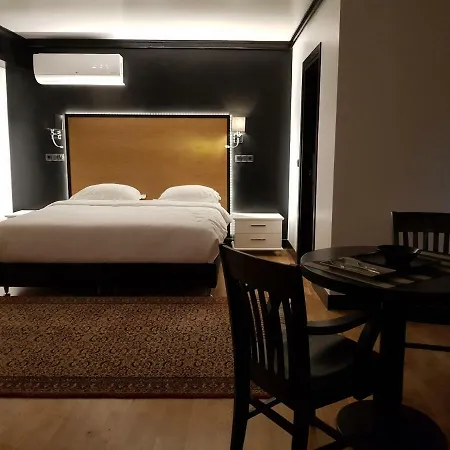 Andromeda Downtown Apartment