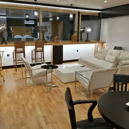 Andromeda Downtown Apartment *