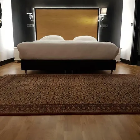 Andromeda Downtown Apartment *